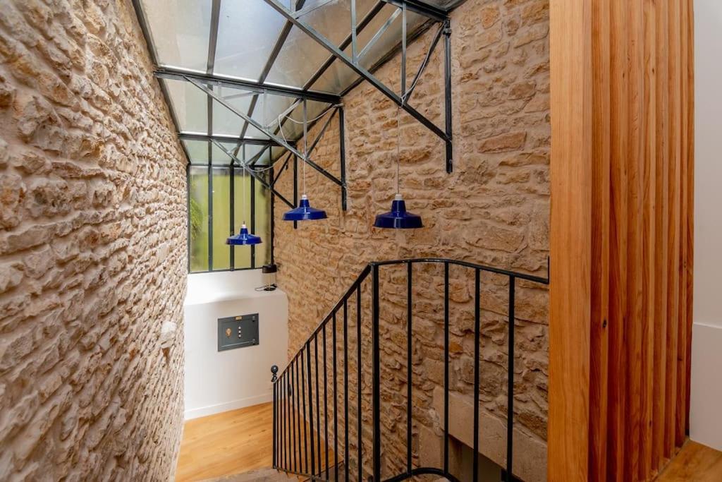 Maison Nichee Au Coeur Des Vignes Proche De Givry Holiday home *